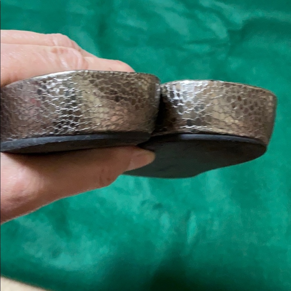 Saks Fifth Avenue slide shoes in pewter color - Picture 4 of 4